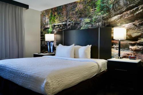 Clarion Inn - image 21
