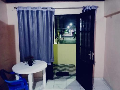 Apartment image 2