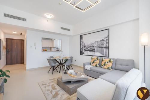 Vogue Brand New Spacious Two Bedroom Apartment with Pool, Kids Area, Scenic 10th Floor Views, Dubaï (photo 2)