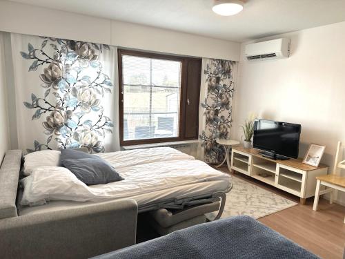 RT asunto, sauna, terassi ja autokatos in 佩賴塞奈約基