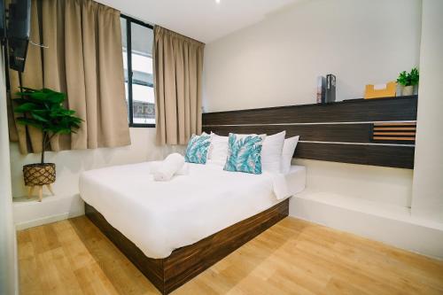 Swing & Pillows - Sungei Wang Bukit Bintang, Kuala Lumpur
