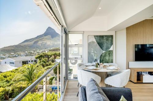 Ocean View 2 bed Apt in Camps Bay Skyline Heights - image 14