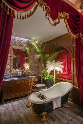 3 bedrooms, 5 beds