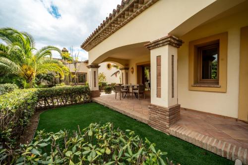 2 bedrooms, 3 beds