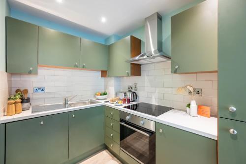 One-Bedroom Apartment image 8