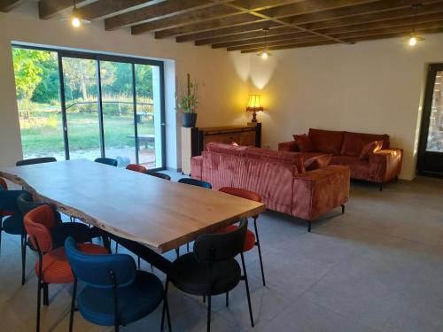 La gite des 1000 plantes in กู๊ร์แซลล์ ออง ตูแรน