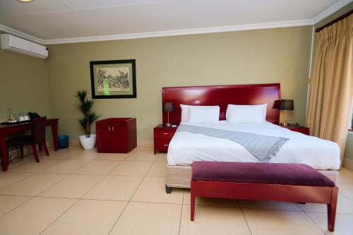 Tamboti Guest Lodge - image 5