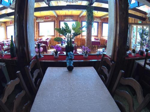Boustigue Hotel