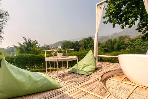 Baanpufa Resort. near Mahawangchang Elephant Camp