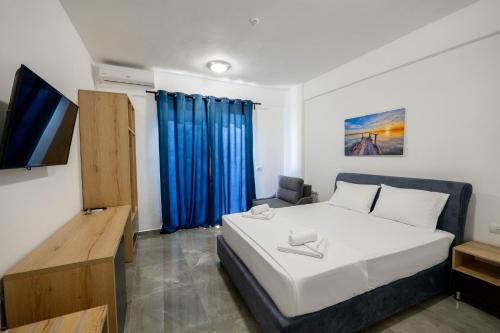 Deluxe Triple Room image 7