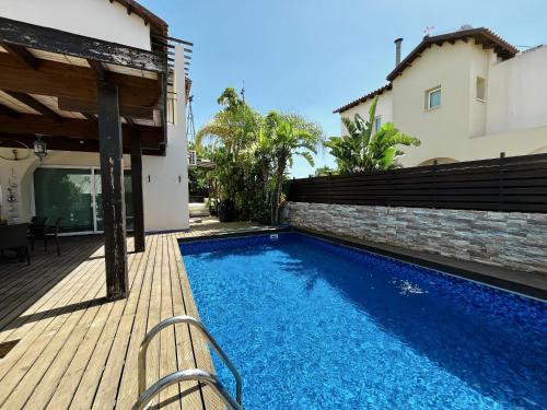 Villa with Private Pool image 7