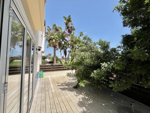 STAY Thalassa Villa - image 5