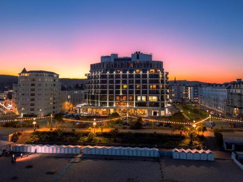 Exterior view, The View Hotel in Eastbourne