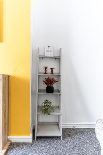 Thirlmere House Room Type - Three-Bedroom Apartment