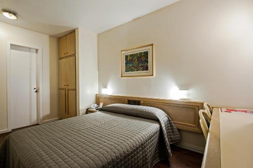 Trevi Hotel e Business