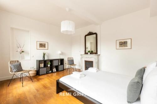 Apartment image 6