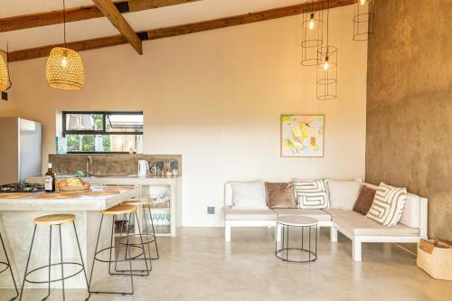 Modern 2 bed House - Mango