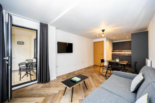 Staycity Aparthotels Duke Street - image 2
