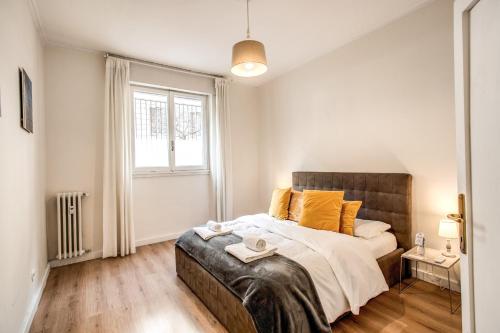 Large Apartment in San Giovanni A, Řím
