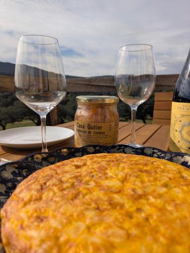 Skats, ALOJAMIENTO TURISTICO- AGROTURISMO Dehesa La Pared in Chillón
