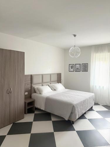 2 double beds