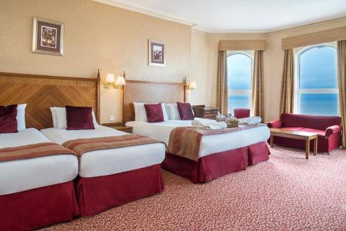 Imperial Hotel Blackpool - image 2