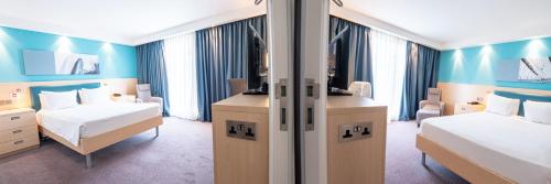 Hampton By Hilton Bristol Airport - image 27