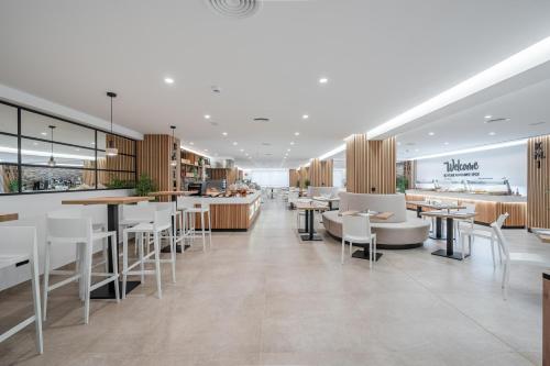 Restaurant, THB Niagara in Majorca
