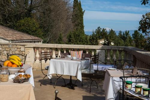 Balcony/terrace, In Provence Hotel - Experience Authentique in Venelles