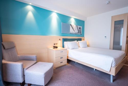 Hampton By Hilton Bristol Airport - image 39