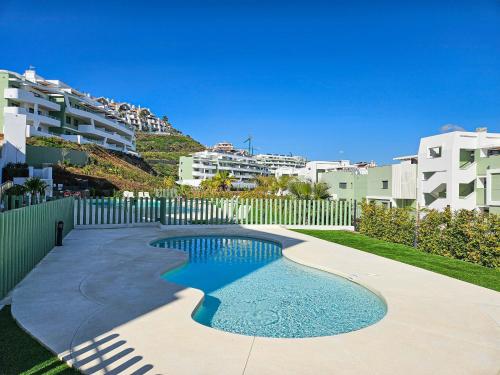 Modern 2 bed with access to Wellness facilities near La Cala de Mijas - image 2