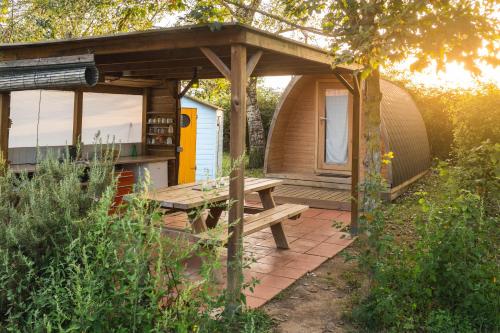 Camping Can Coromines in Maia de Montcal