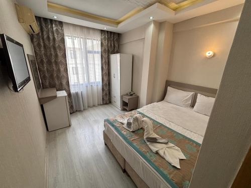 Fly Hotel – Istanbul, FL