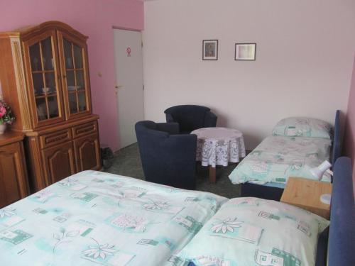 Triple Room with Shared Bathroom