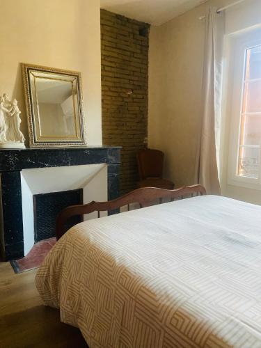 Chambre privée dans maison de ville du XVIIIe siècle chambre d'hôte Rieux