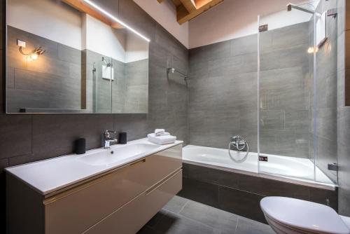 Williamson - Quiet Modern Comfort by the Station, Zermatt (photo 11)