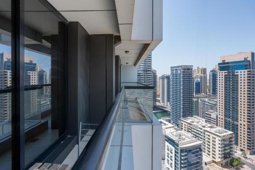 White Sage Escan Tower 1BR Dubai Marina Large Balconies High Floor, Dubaj (zdjęcie 3)