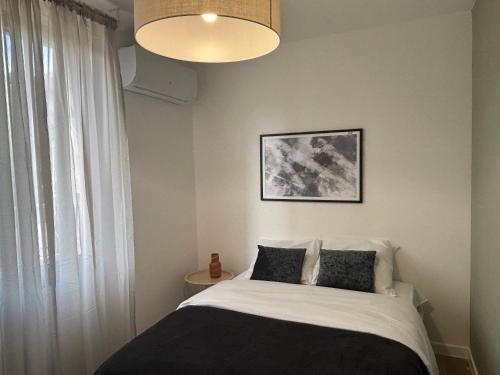 M115 Marquer charmant T2 aux portes de la douane de Moillesulaz in เกลลาร์ด