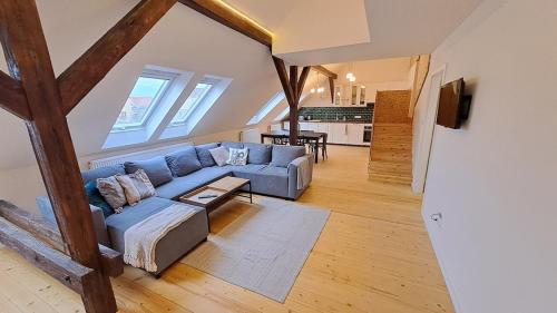 Prague Urban Oasis Loft - image 2