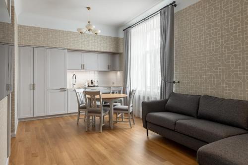 One-Bedroom Apartment image 10