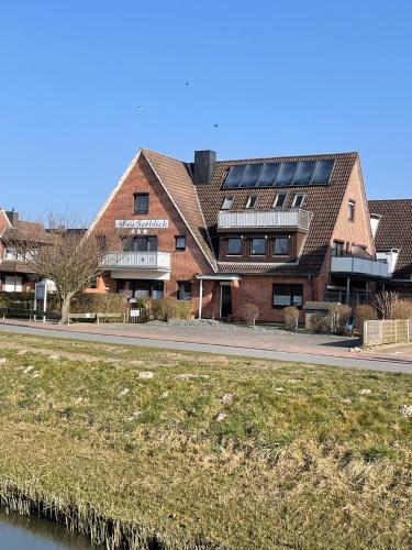 Apartment with Balcony image 1