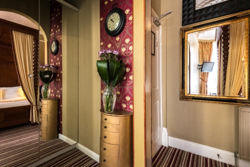 Paskins Town House - image 6