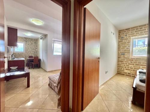 Contessa Apartments - image 5