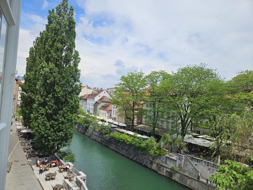 Riverside stay & Castle view Aapartment Mara Tour As Ljubljana, Lublaň (fotografie 8)