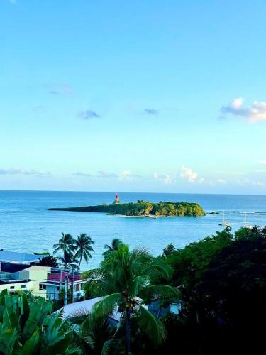 Beau studio- vue mer- Plage à pied - Location saisonnière - Le Gosier