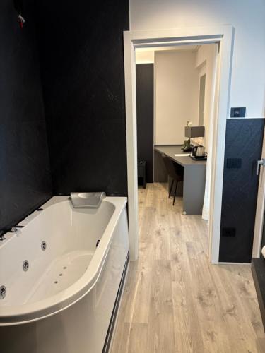 Vannituba, Albergo Cappello E Cadore in Belluno