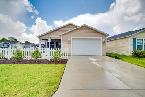 Sun-Soaked Retreat in The Villages with Grill! in The Villages, USA