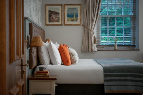 The Royal Heysham - Tap to explore photos