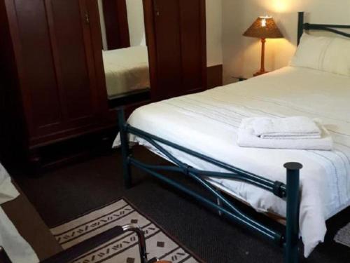 2 bedrooms, 3 beds