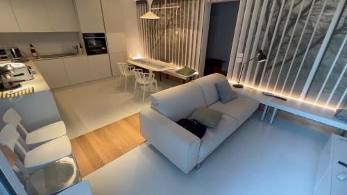 Alessandra House, Grottammare